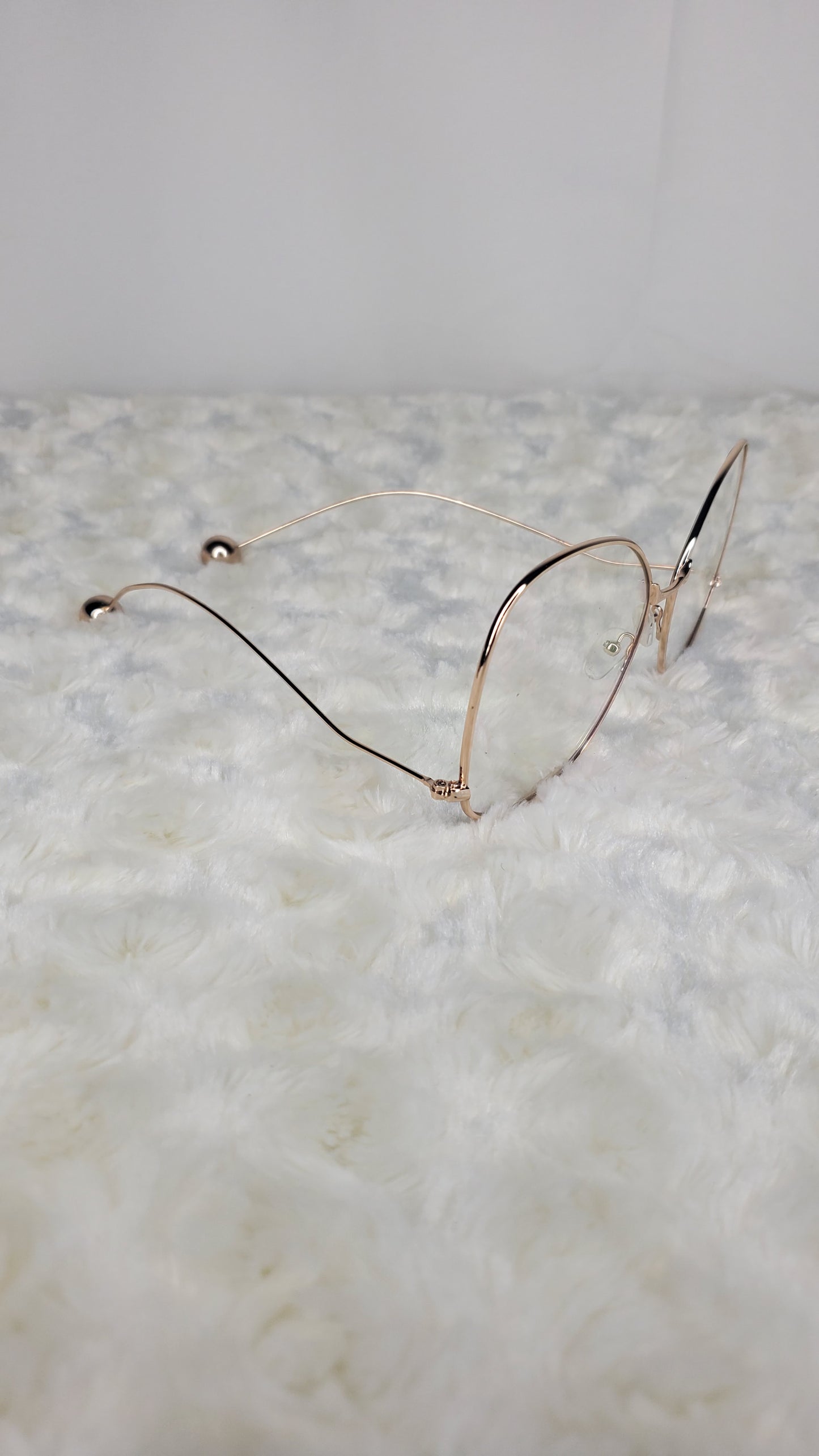 Curve Oversize Frame